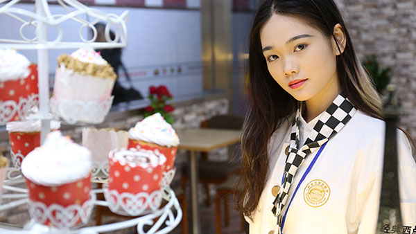 初中女生学西点成为管理型人才