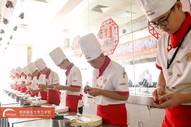 郑州新东方烹饪学校学厨师
