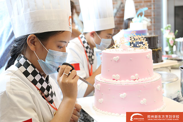 新东方蛋糕培训多少钱