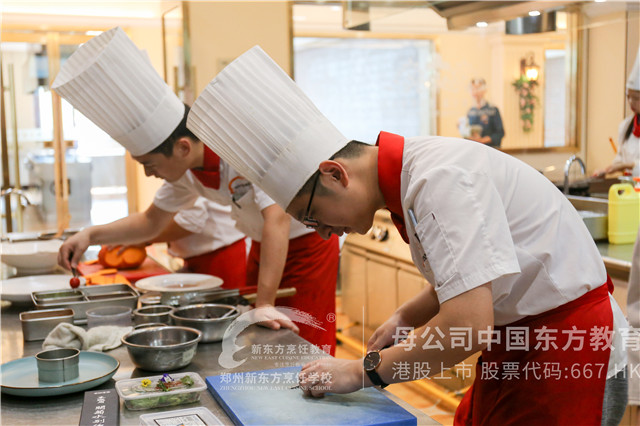 郑州新东方烹饪学校教师大比武 (7).JPG