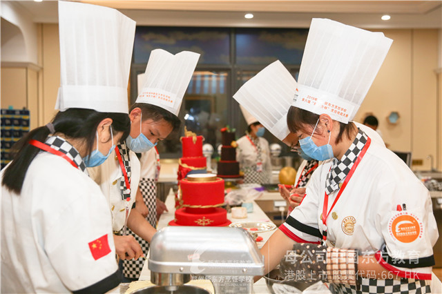 郑州新东方烹饪比赛现场 (9).JPG