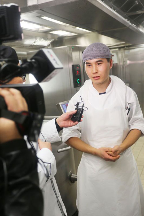 ֣���¶���ѧ�ӵ˺�