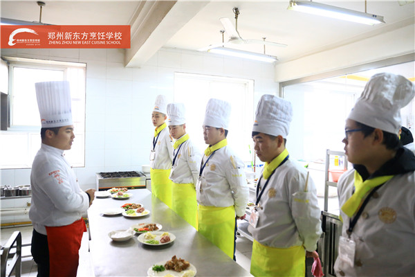 �¶�����ʦ���⿼��Ҫ��