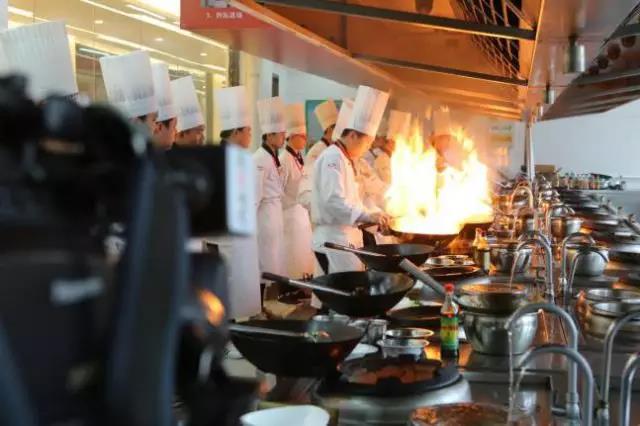 ѧ���в�ʵѵ�ֳ�