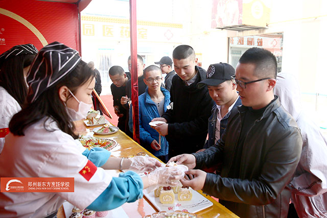 ֣���¶������ѧУ��ʳƷ�����ֳ�