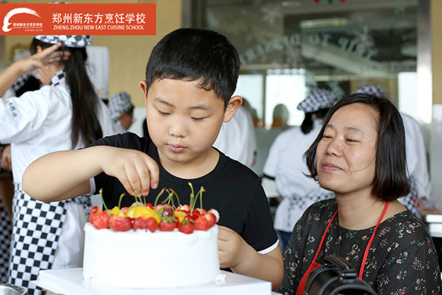 郑州新东方母亲节体验课