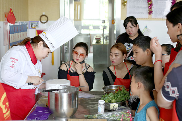 郑州新东方母亲节体验课