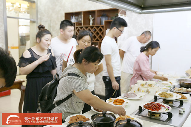 ֣���¶�����ѧ��ֳ�