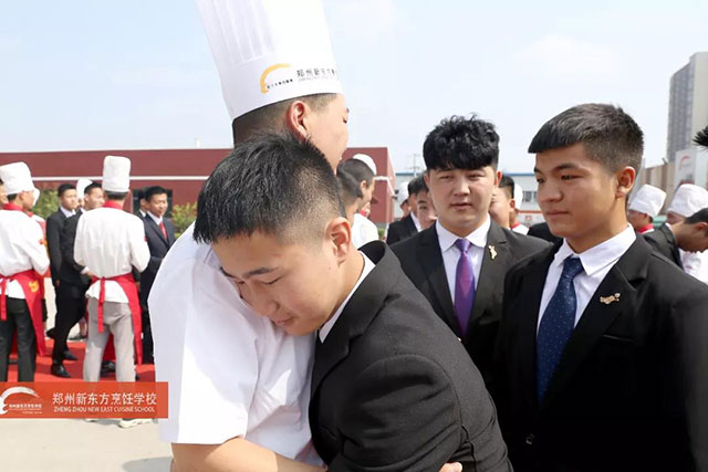 ֣���¶�����ҵ���ͻ�