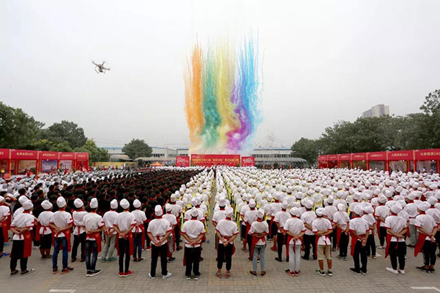 ֣���¶������ѧУ