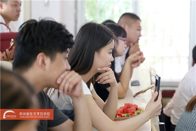 ֣���¶����в������