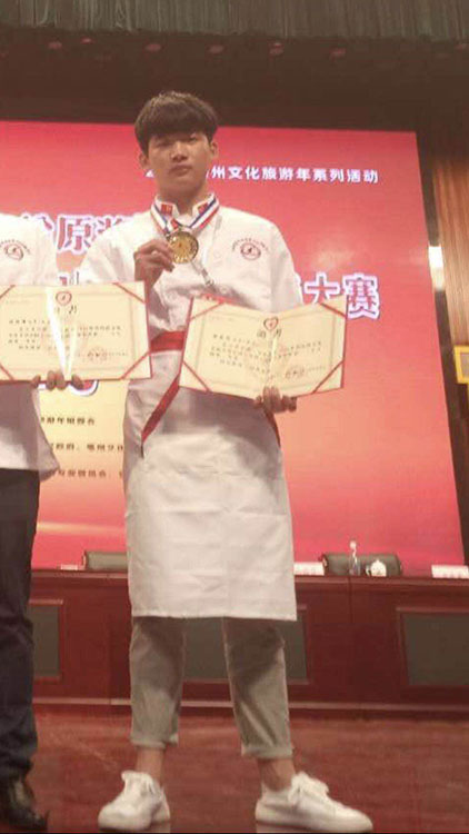 �¶�����ѧ���ܶ���