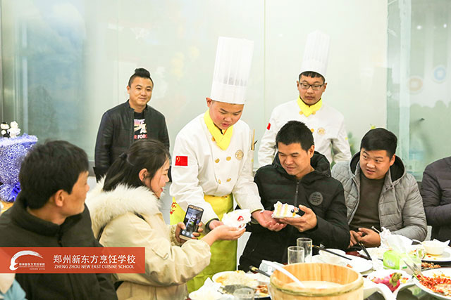 郑州新东方家长见面会