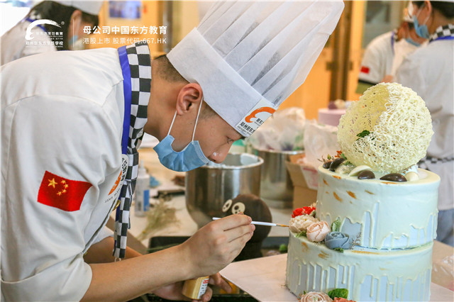 郑州新东方西点蛋糕总决赛4.jpg