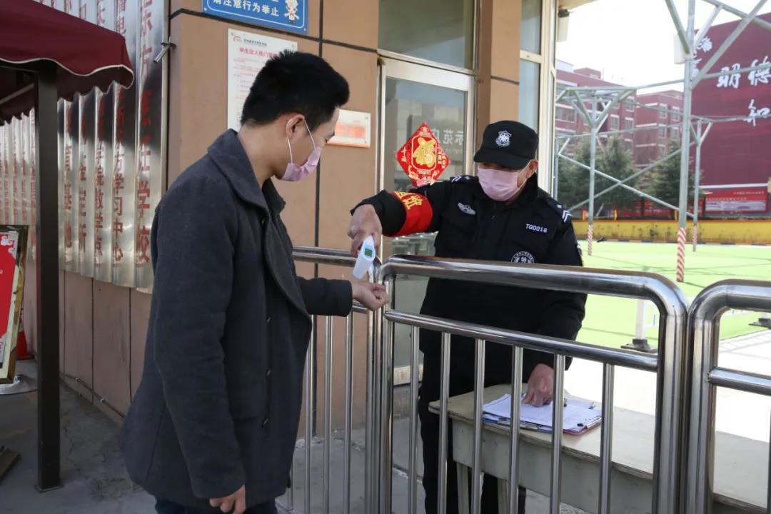 抗击疫情郑州新东方在行动